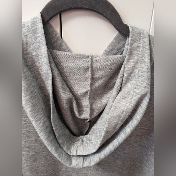 MATERNITY, A:GLOW, Supersoft Side-Slit Nursing Hoodie, Size Large. - Picture 7 of 8